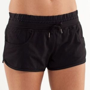 ❄️ 2/$40 Black Lululemon Strength and Tone Shorts